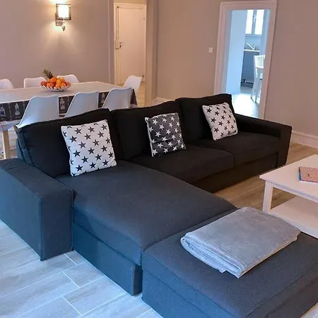 Once Upon A Time, Luxury Appart, 8 Guests, 3br קולמר