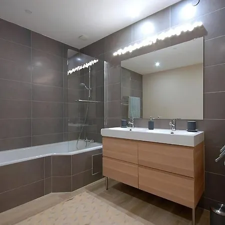 Once Upon A Time, Luxury Appart, 8 Guests, 3br