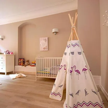 Once Upon A Time, Luxury Appart, 8 Guests, 3br דירה